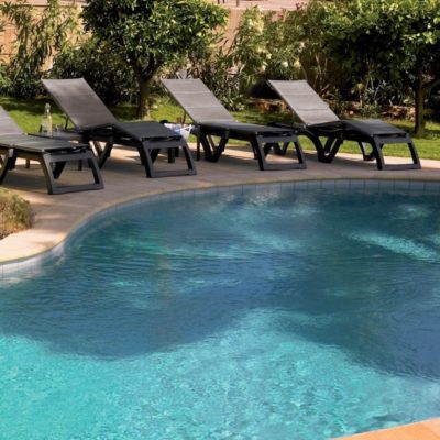 Bain de soleil BALI CONFORT Grosfillex bord de piscine