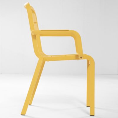 Fauteuil CANNES Grosfillex Jaune Indien design profil