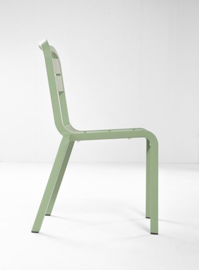 Chaise CANNES Grosfillex Vert Tender design profil