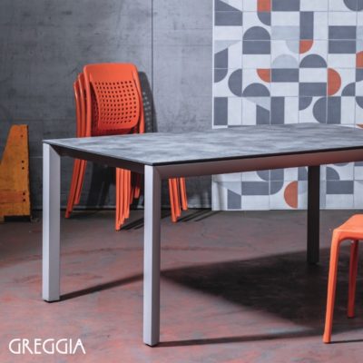 Tables GREGGIA Grosfillex