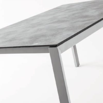 Table GREGGIA Grosfillex finitions