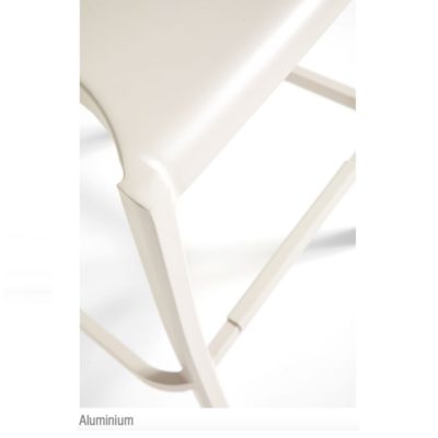 Assise et pieds en aluminium chaise haute MOON Grosfillex