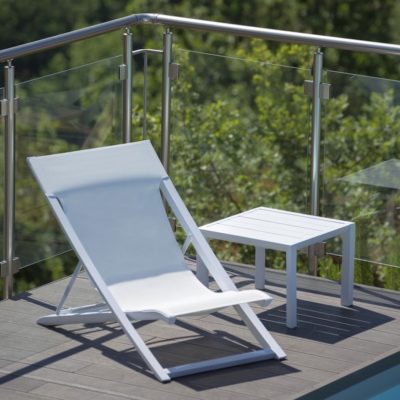 Transat chilienne & table basse SUNSET Grosfillex Blanc / Blanc terrasse