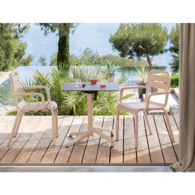 Pied de table rabattable & encastrable GX2.0 Grosfillex Havane sièges CANNES